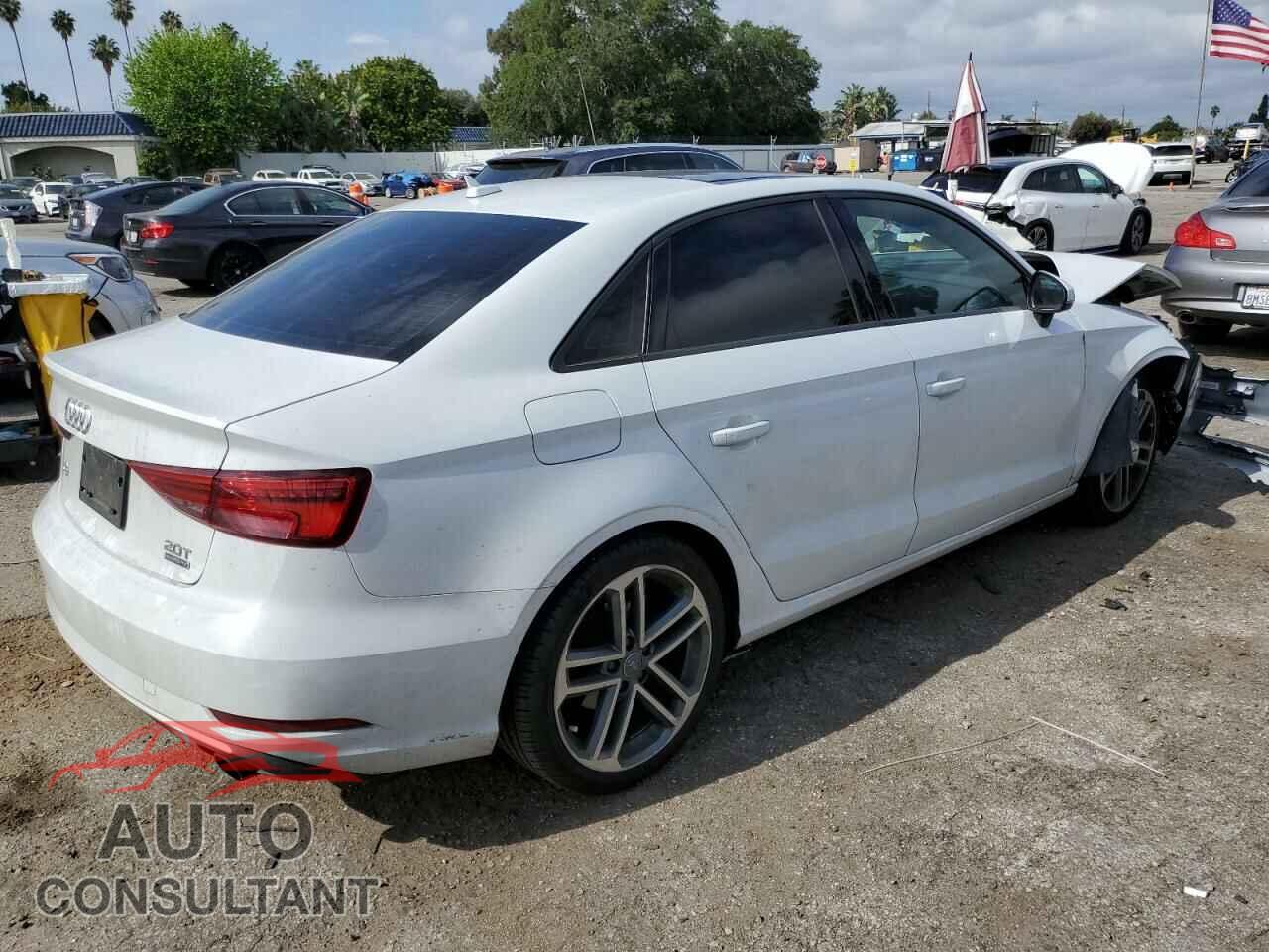 AUDI A3 2017 - WAUB8GFF6H1062995