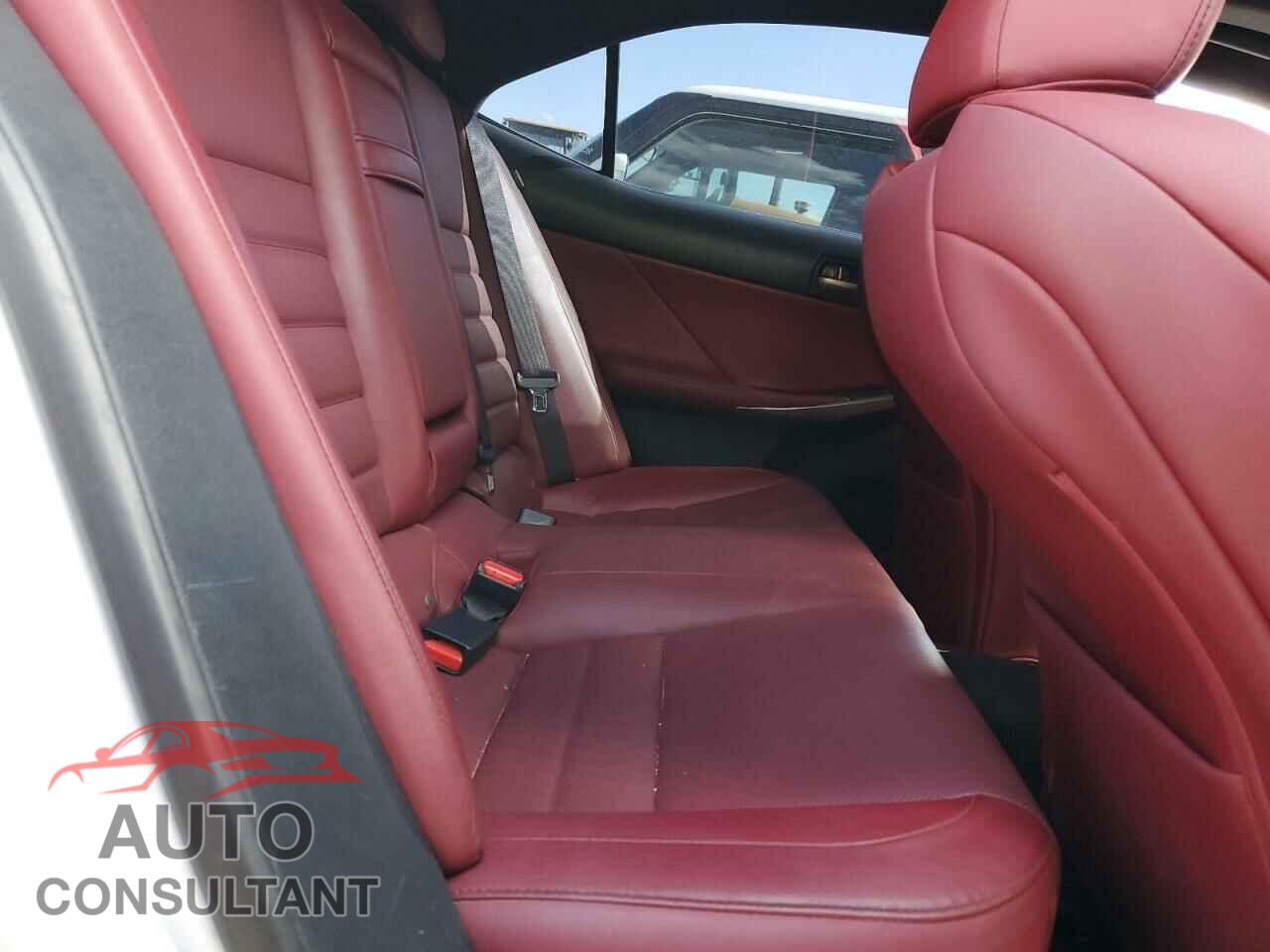 LEXUS IS 2017 - JTHBA1D20H5043242