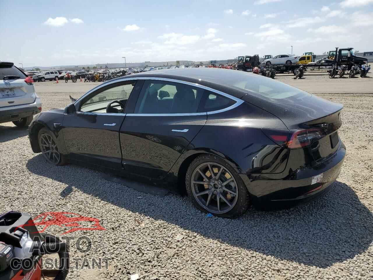 TESLA MODEL 3 2019 - 5YJ3E1EA9KF304986