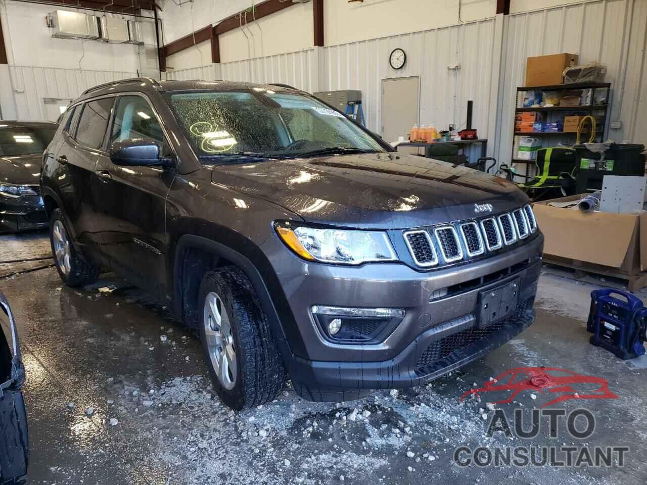 JEEP COMPASS 2018 - 3C4NJDBB2JT320918