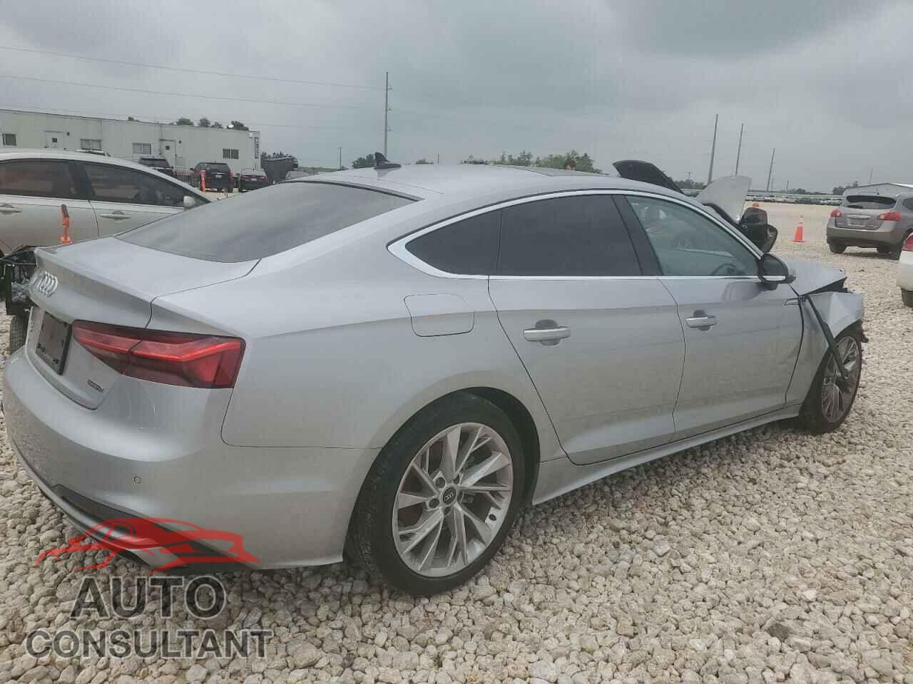 AUDI A5 2022 - WAUCBCF52NA011625