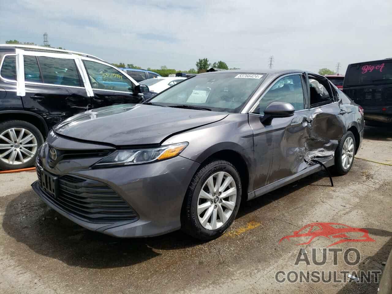 TOYOTA CAMRY 2018 - 4T1B11HK5JU653222