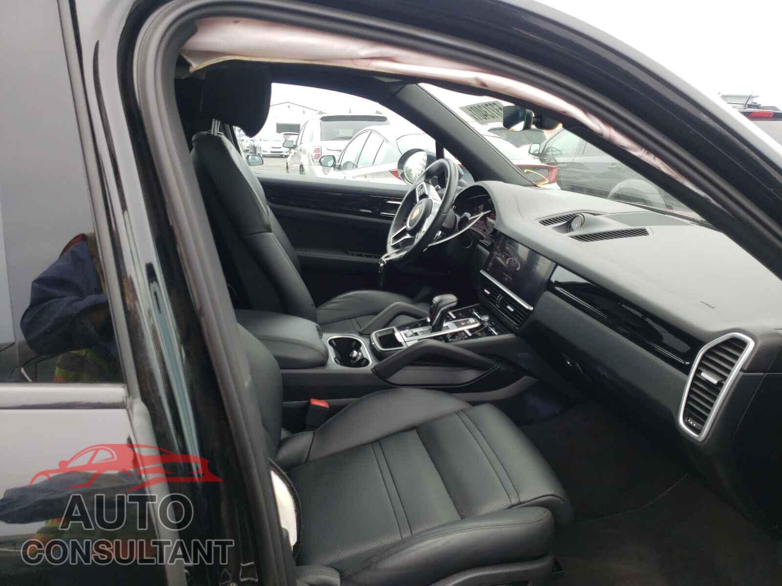 PORSCHE CAYENNE 2019 - WP1AA2AY2KDA11481