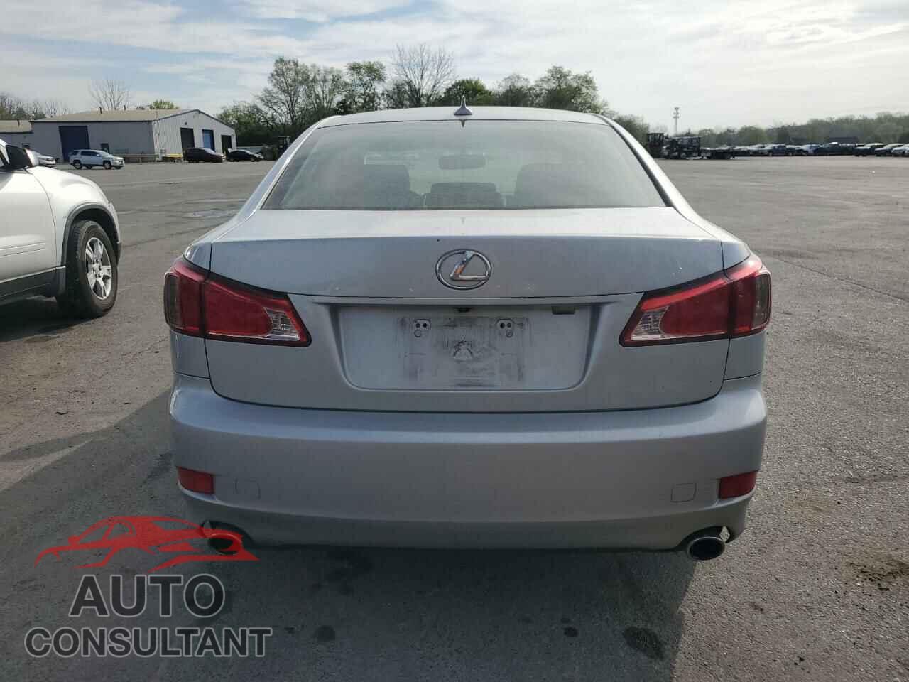 LEXUS IS 2013 - JTHCF5C27D5063268