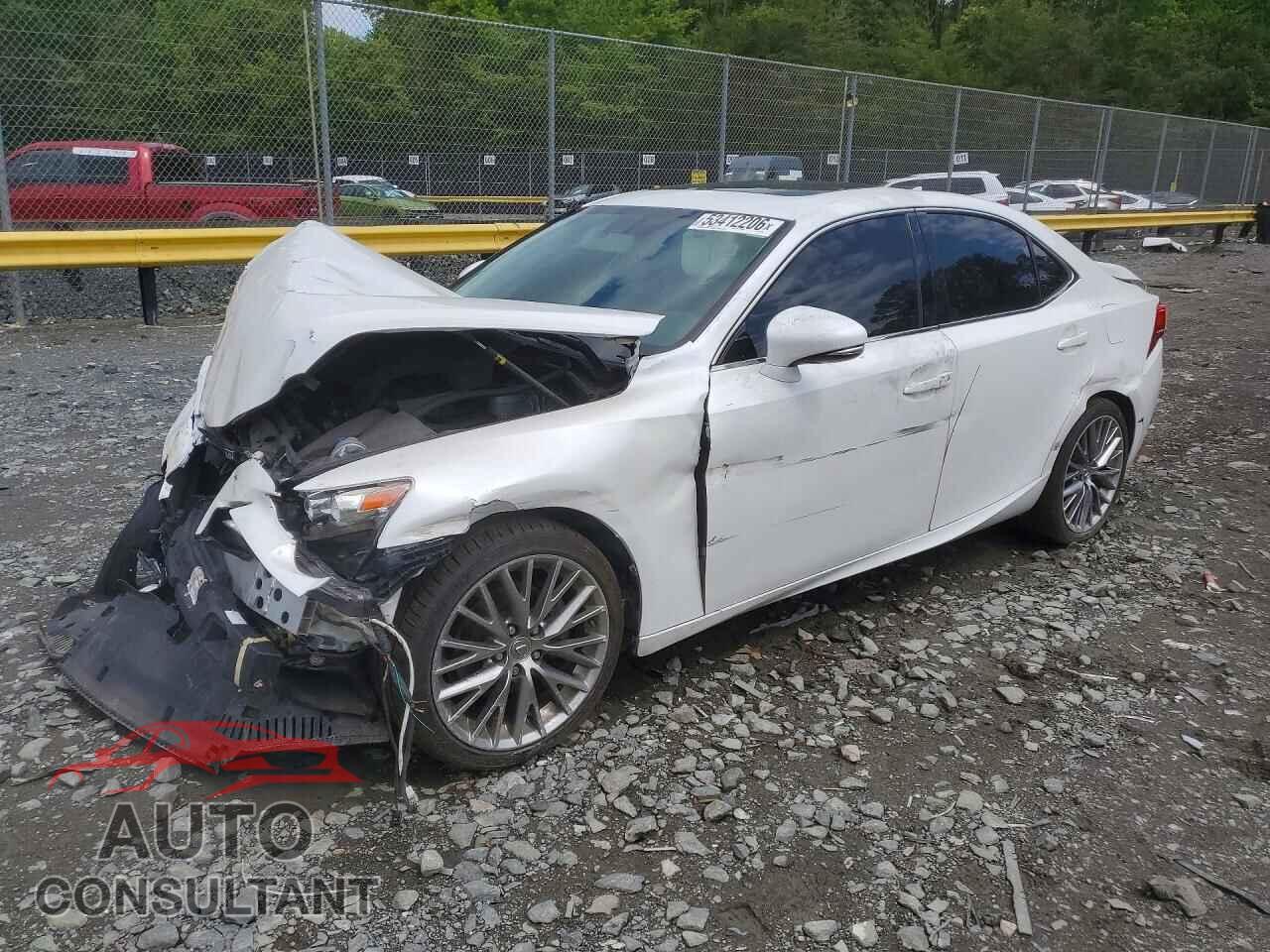 LEXUS IS 2014 - JTHBF1D24E5015196