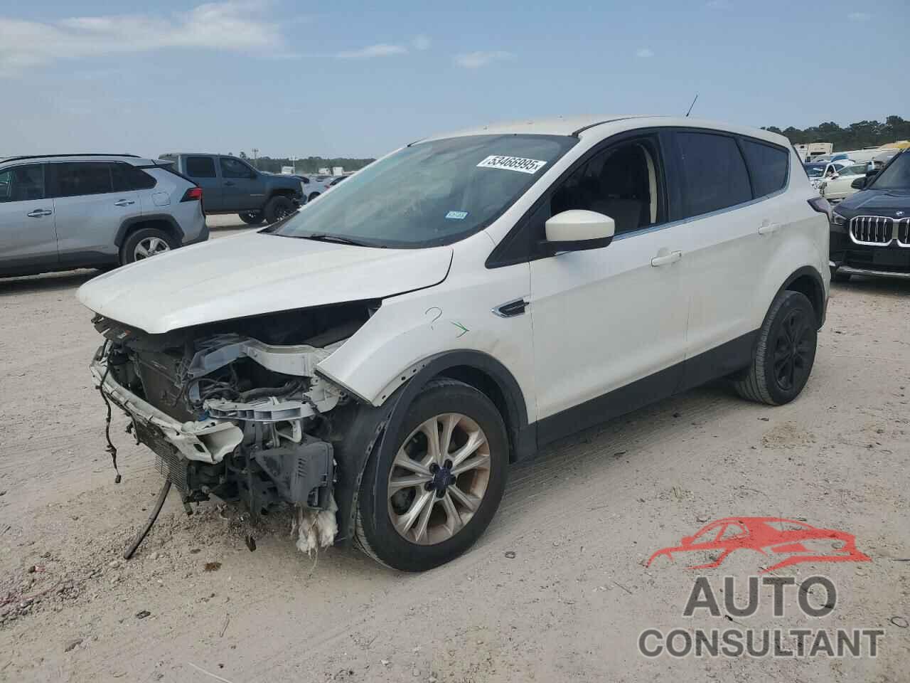 FORD ESCAPE 2017 - 1FMCU0GD7HUE84050