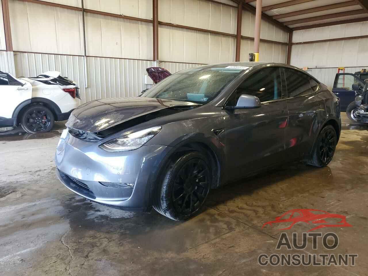 TESLA MODEL Y 2022 - 7SAYGAEE2NF573843