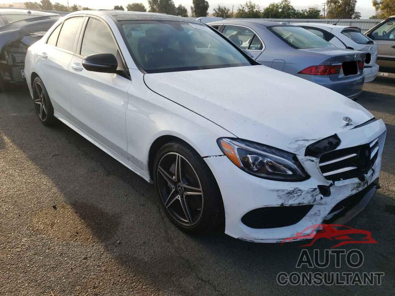 MERCEDES-BENZ C-CLASS 2018 - 55SWF4JB7JU234900