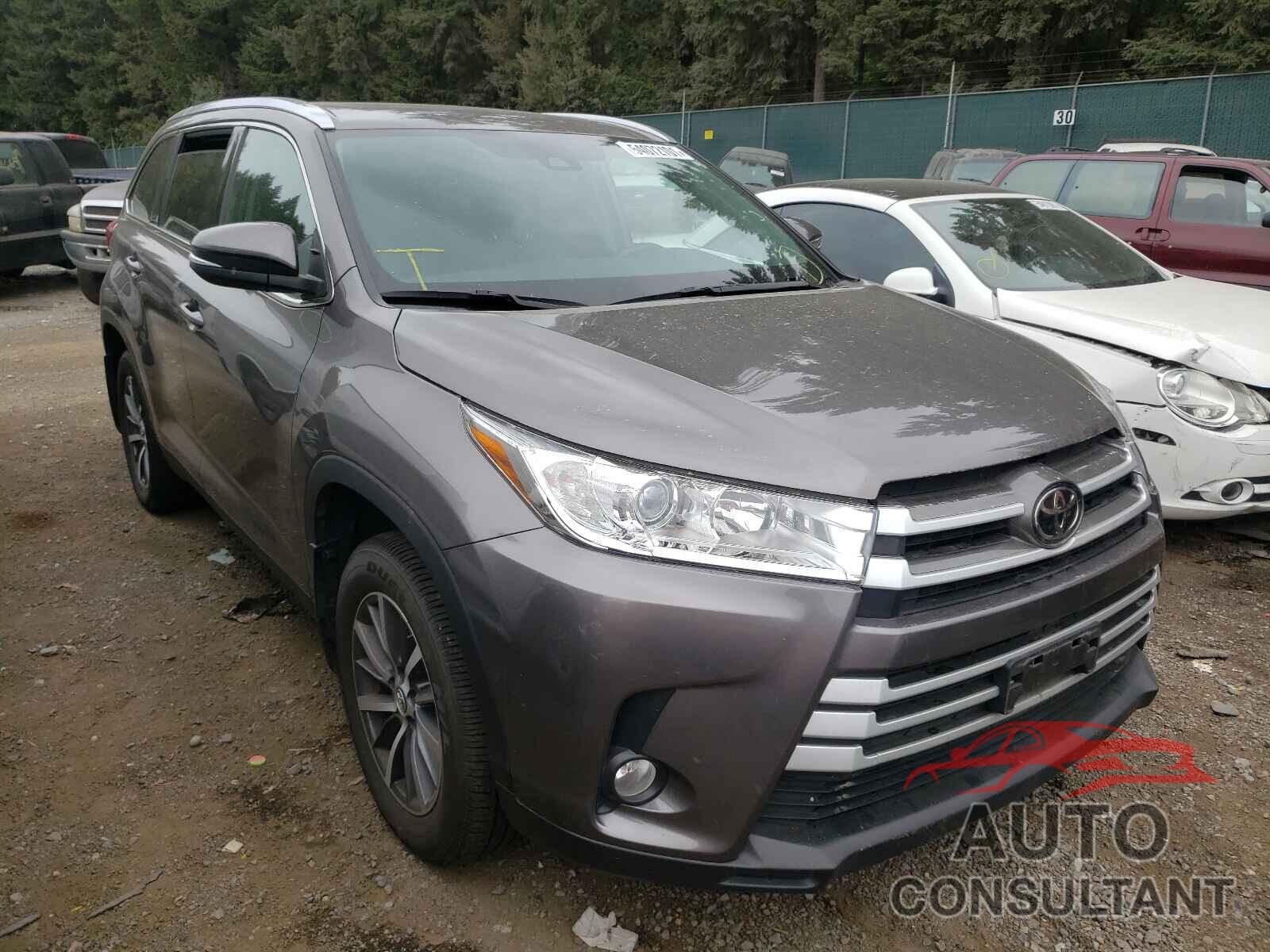 TOYOTA HIGHLANDER 2019 - 5TDJZRFHXKS916826