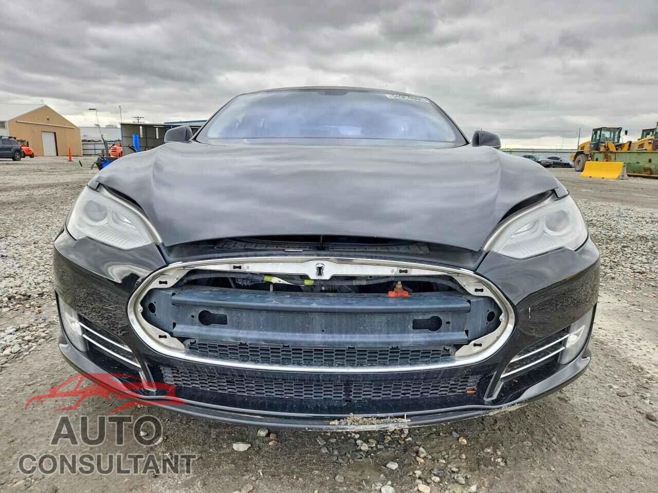 TESLA MODEL S 2013 - 5YJSA1DP4DFP13638