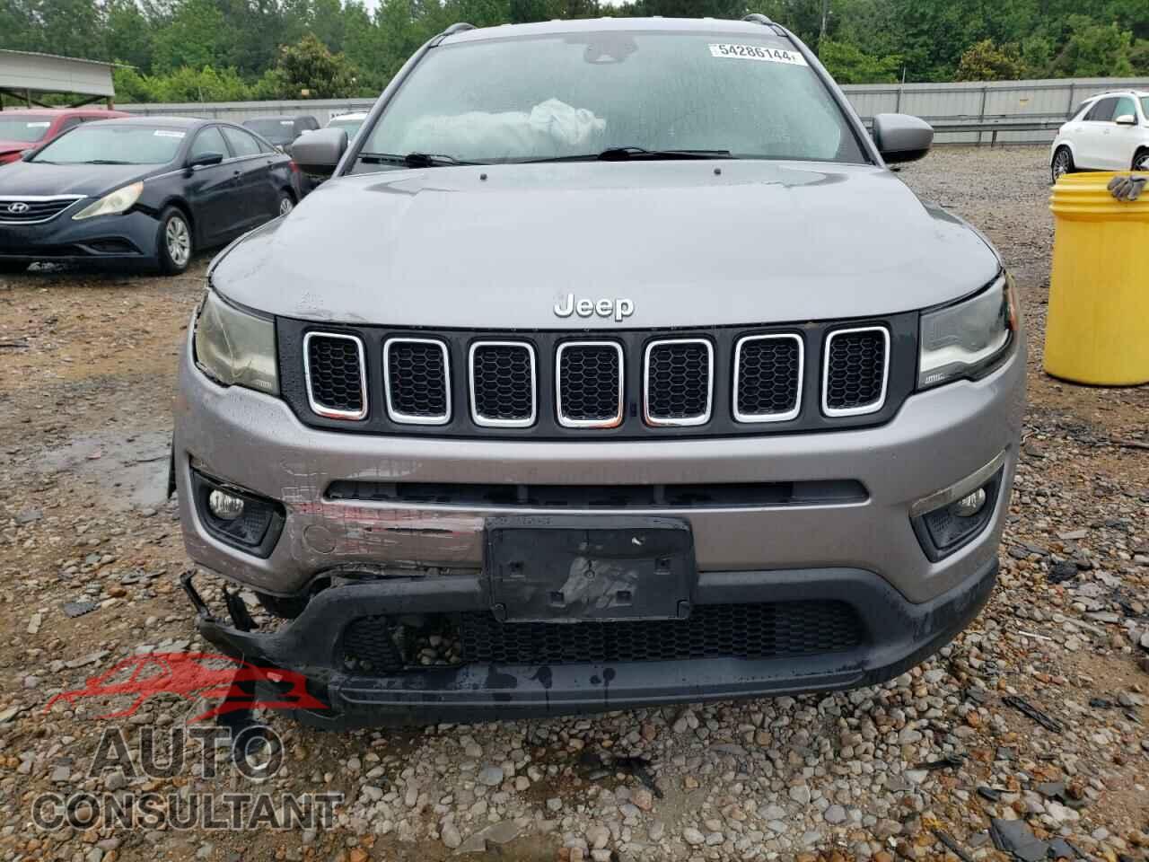 JEEP COMPASS 2018 - 3C4NJDBB7JT360105