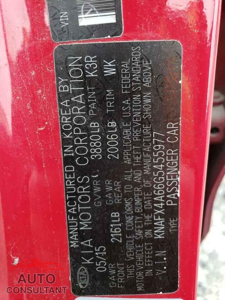 KIA FORTE 2016 - KNAFX4A66G5455977