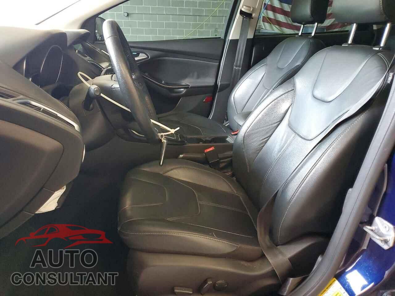 FORD FOCUS 2017 - 1FADP3J23HL314143