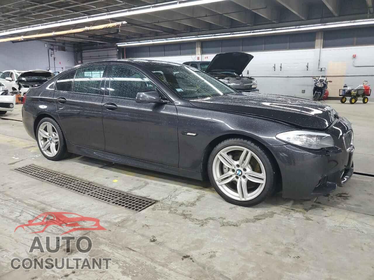 BMW 5 SERIES 2013 - WBAFU7C55DDU75475