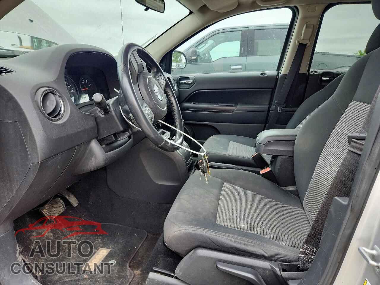 JEEP COMPASS 2011 - 1J4NF1FB2BD159093