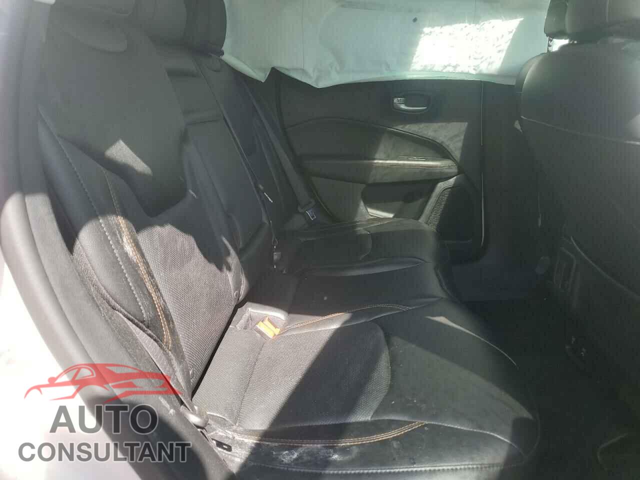 JEEP COMPASS 2018 - 3C4NJDCB9JT458227