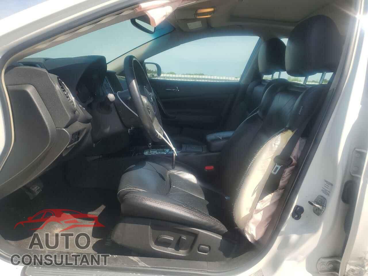 NISSAN MAXIMA 2011 - 1N4AA5AP1BC853749