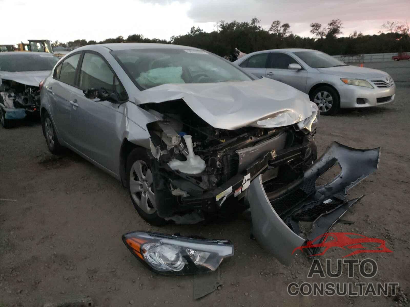 KIA FORTE 2016 - KNAFK4A60G5587387