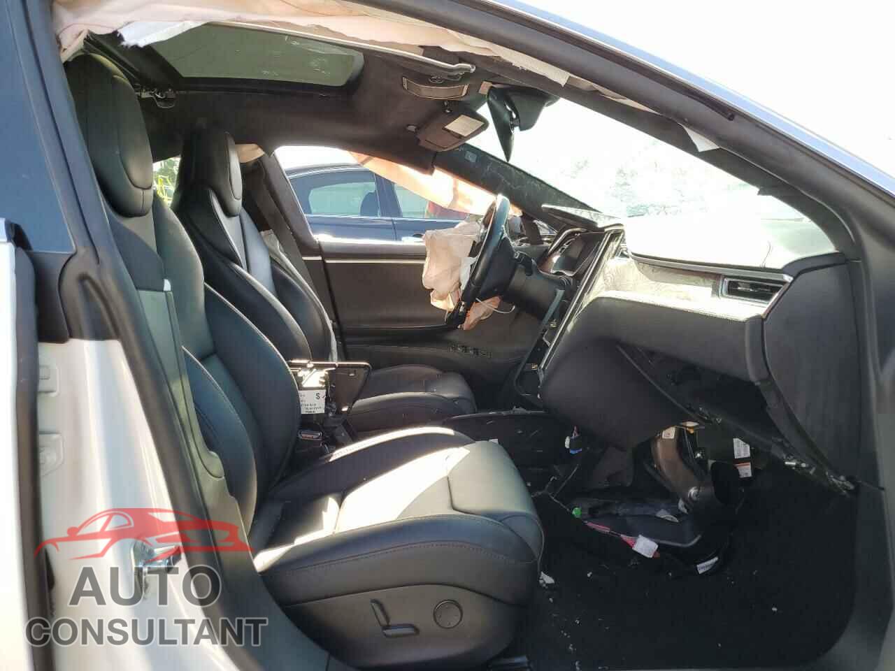 TESLA MODEL S 2018 - 5YJSA1E21JF242479