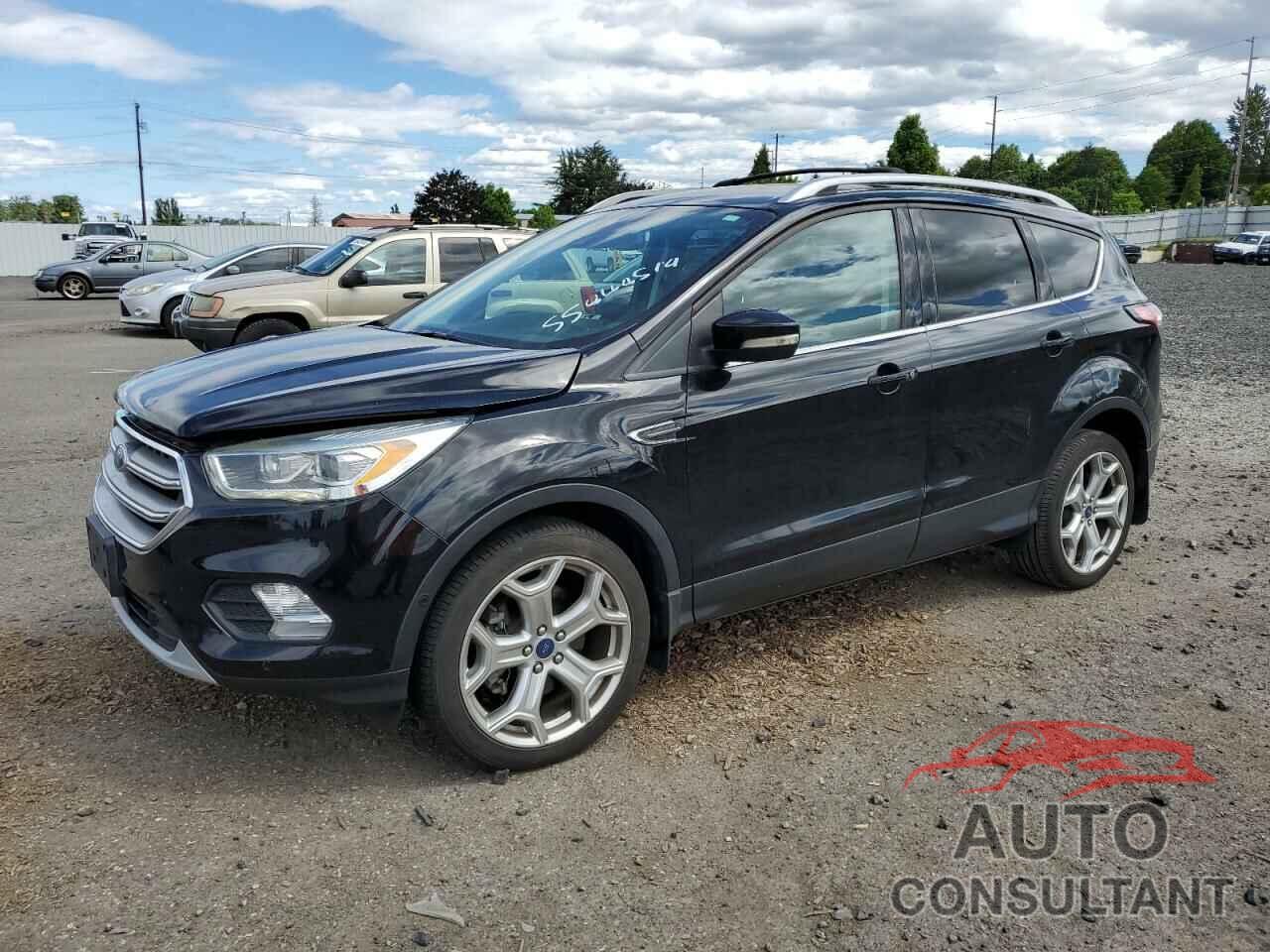 FORD ESCAPE 2017 - 1FMCU9J97HUC96198