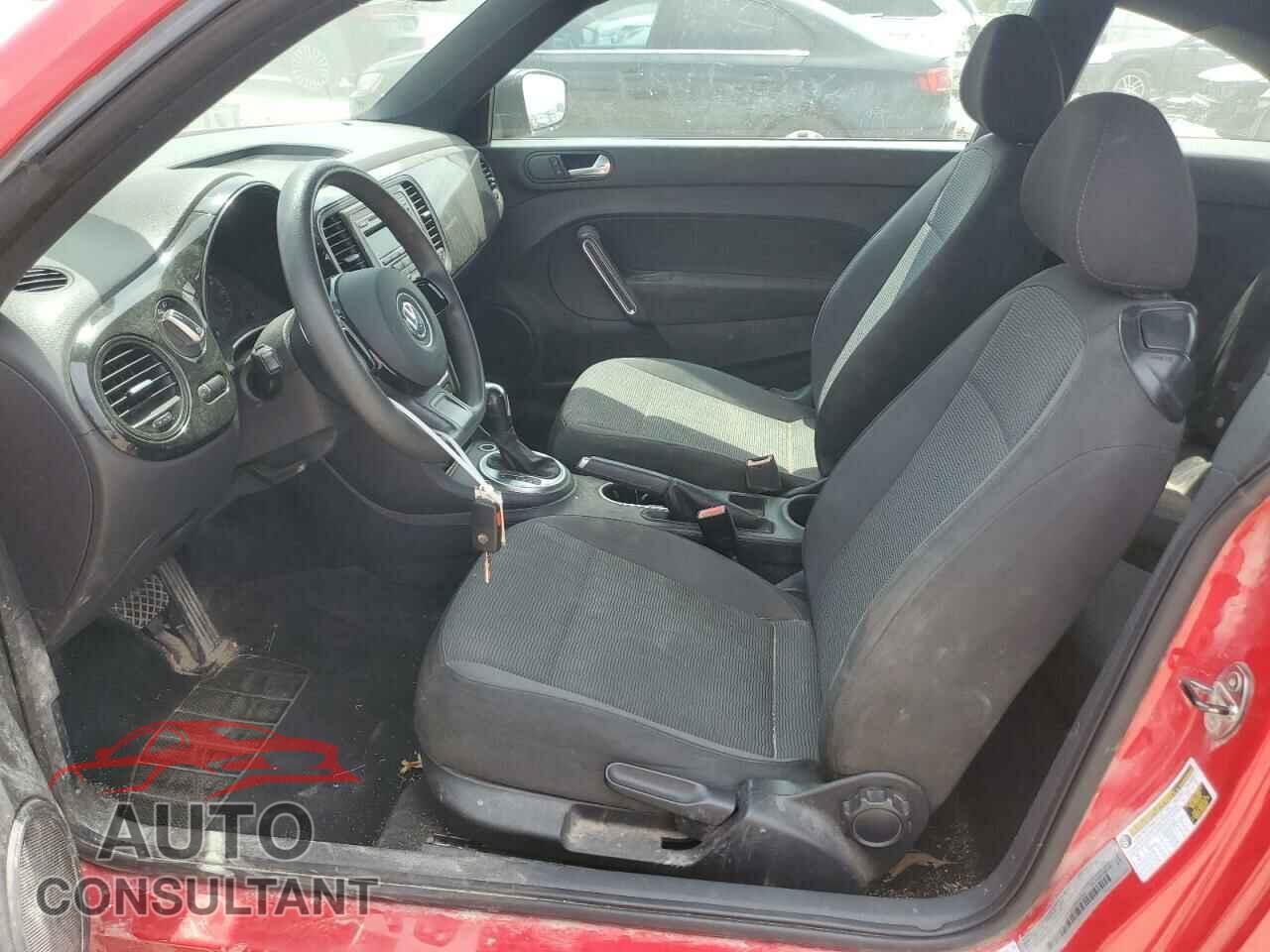 VOLKSWAGEN BEETLE 2012 - 3VWFP7AT7CM616302