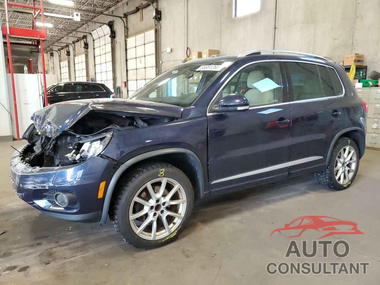 VOLKSWAGEN TIGUAN 2015 - WVGBV7AX5FW598165