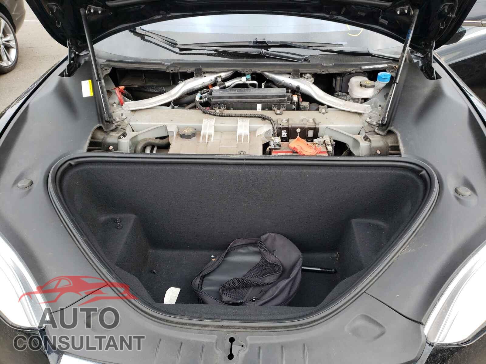 TESLA MODEL S 2017 - 5YJSA1E25HF195340