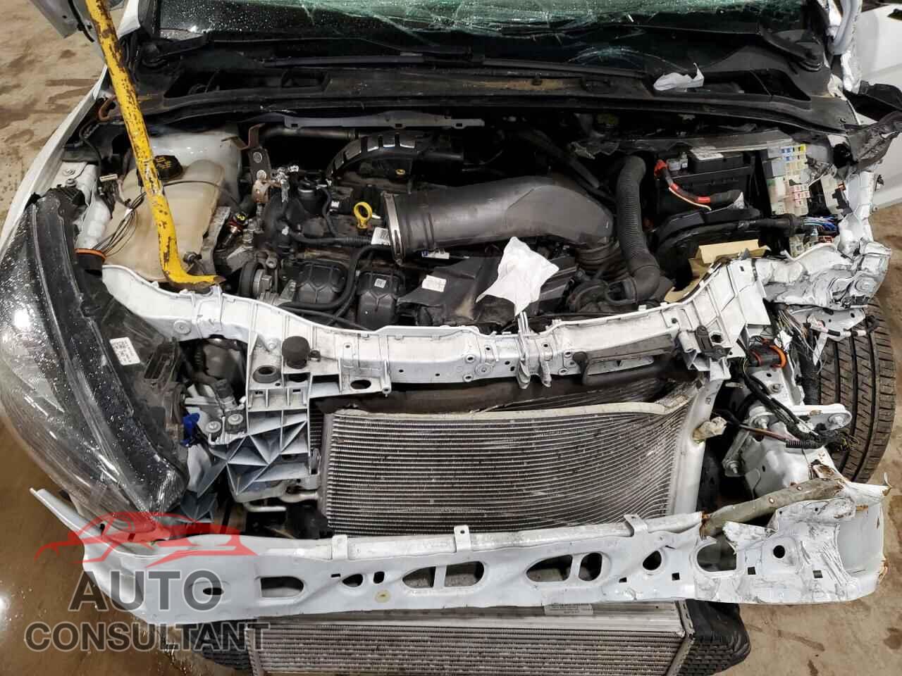 FORD FOCUS 2017 - 1FADP3L96HL322036