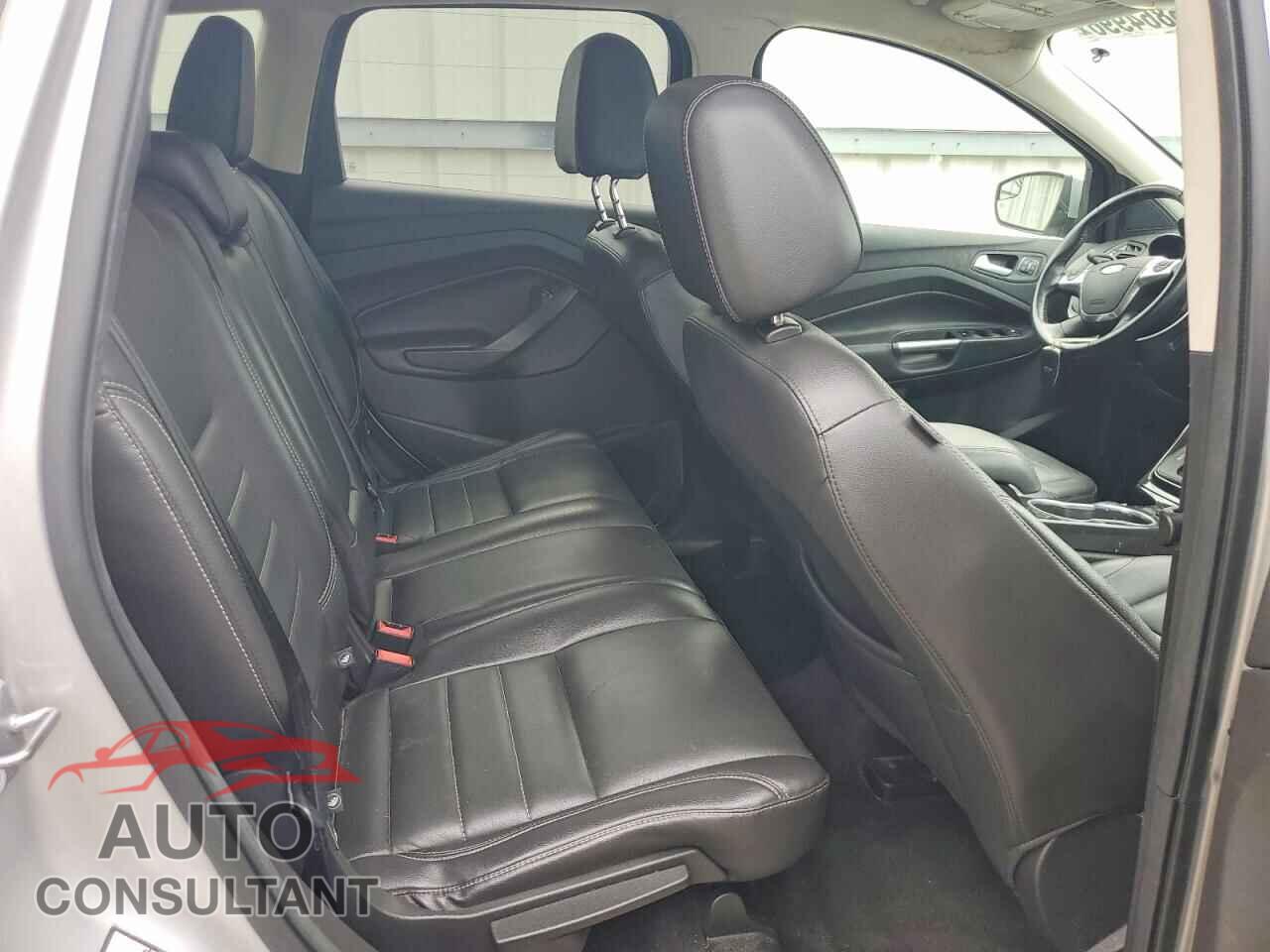FORD ESCAPE 2016 - 1FMCU9J93GUC30617