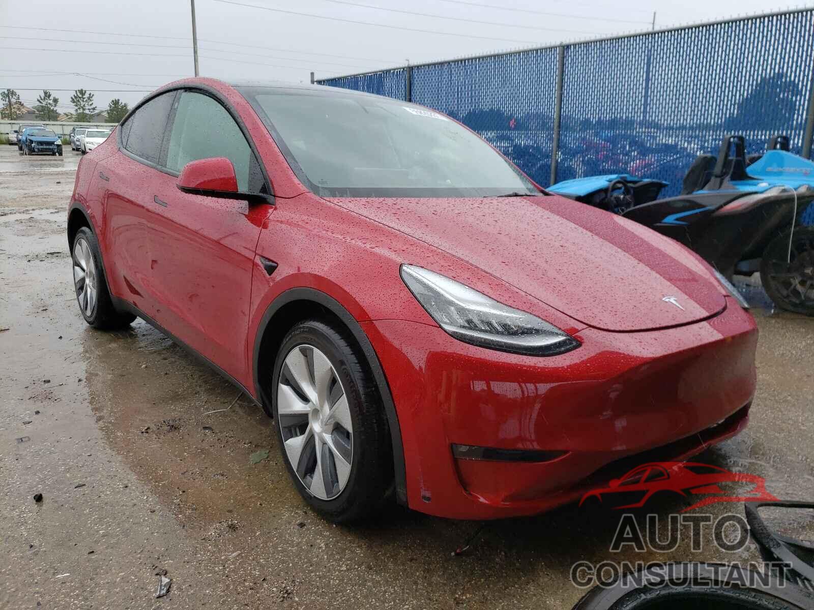 TESLA MODEL Y 2021 - 5YJYGDEE2MF174167