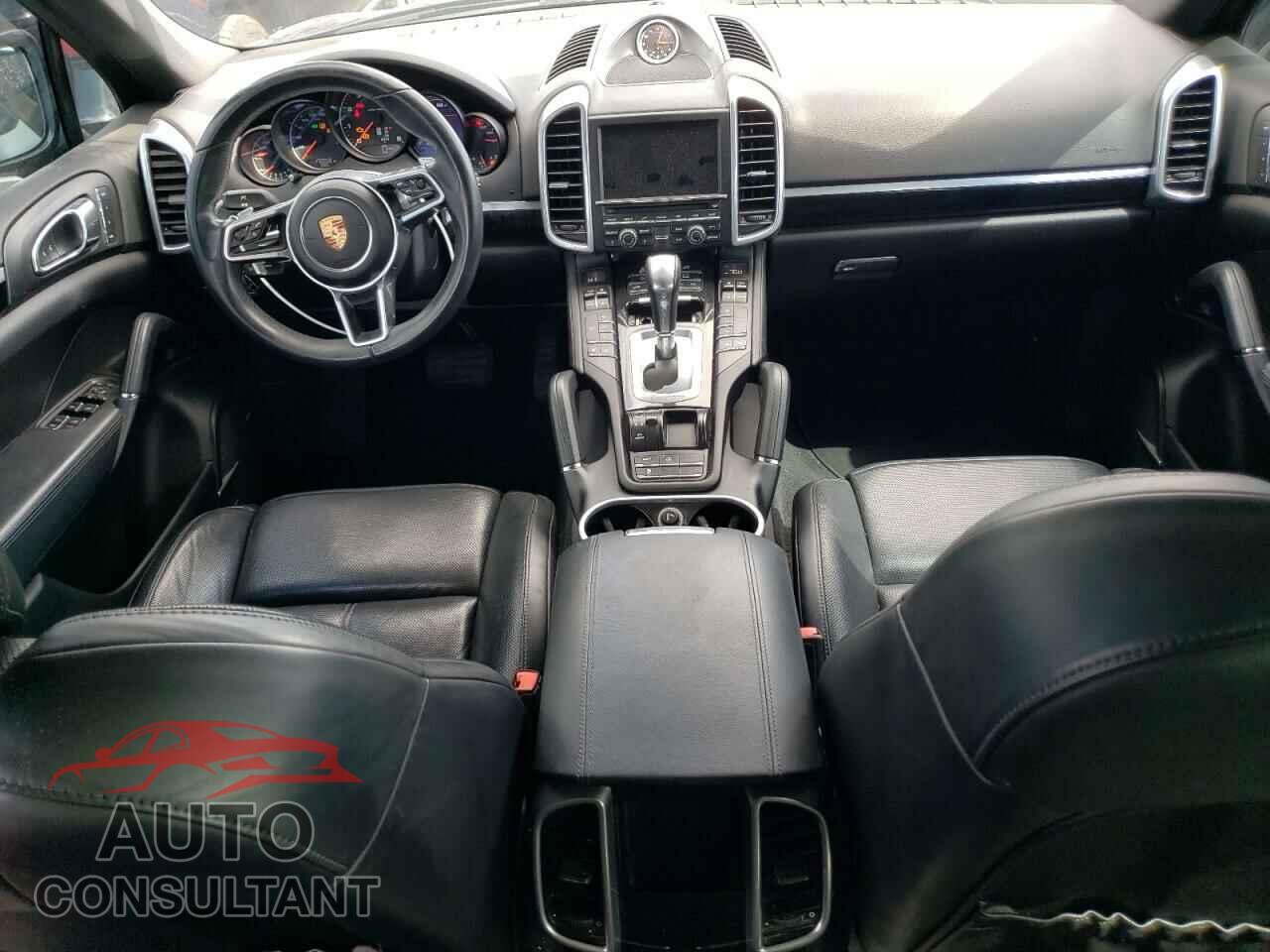 PORSCHE CAYENNE 2016 - WP1AA2A20GLA06417