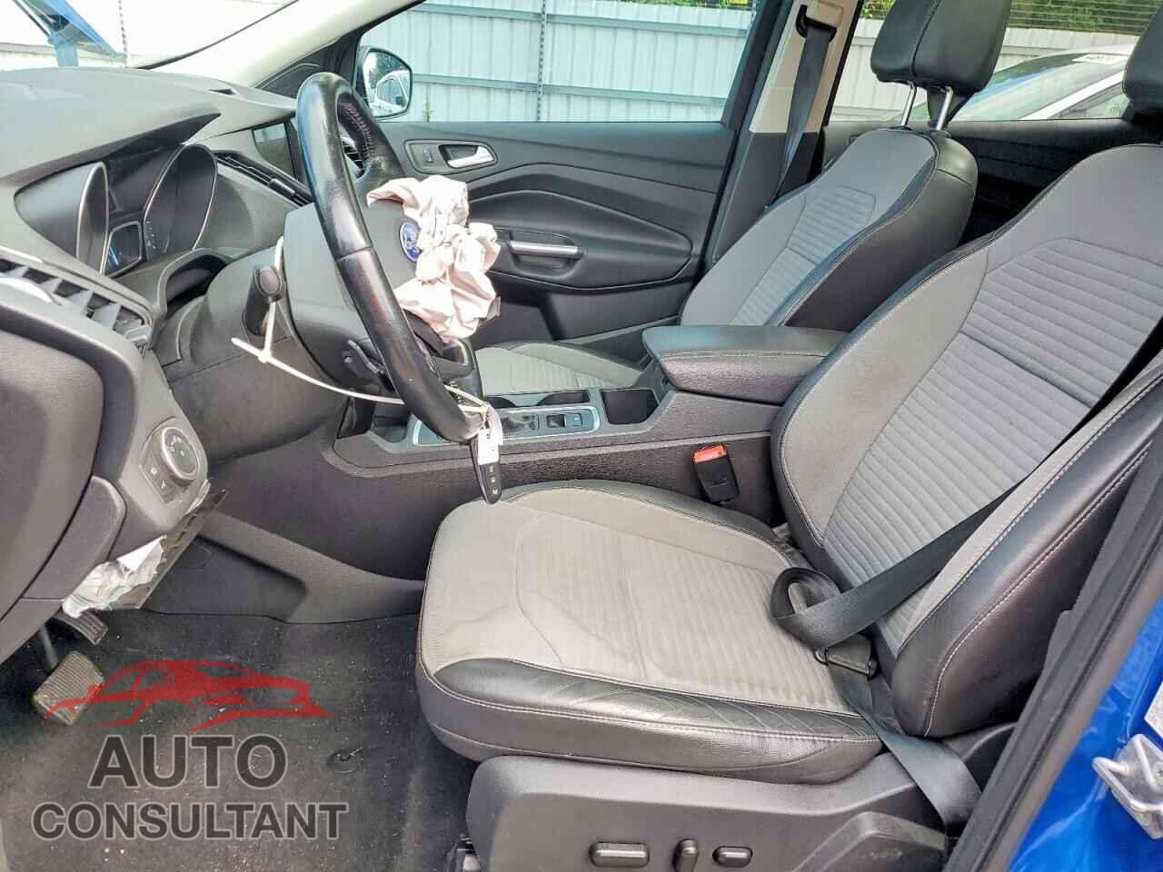 FORD UNKNOWN 2017 - 1FMCU9J9XHUC58402
