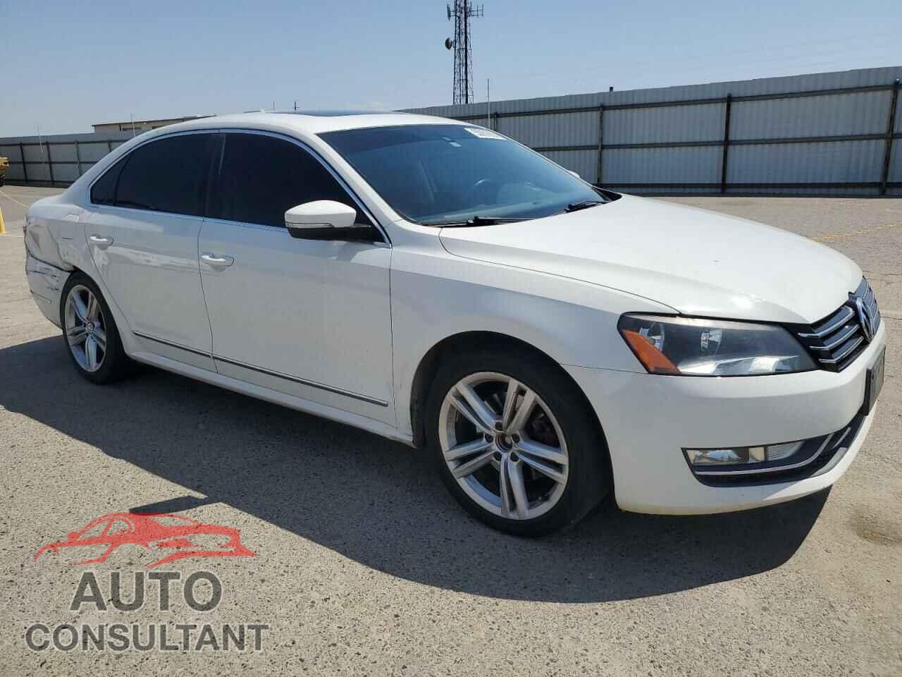 VOLKSWAGEN PASSAT 2014 - 1VWBN7A37EC022995