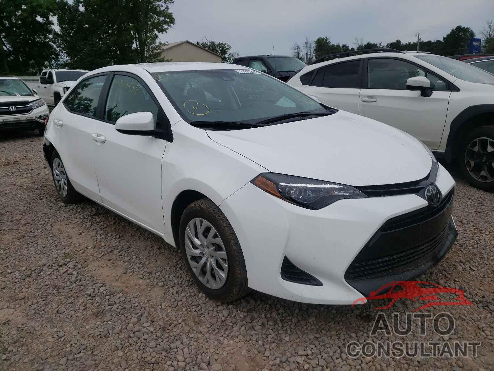 TOYOTA COROLLA 2018 - 5YFBURHE5JP826674
