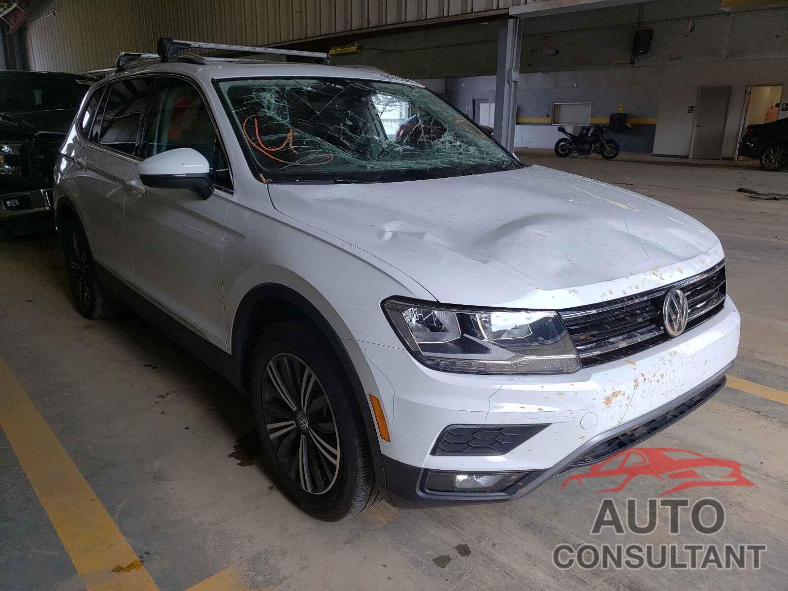 VOLKSWAGEN TIGUAN 2018 - 3VV3B7AX5JM153775