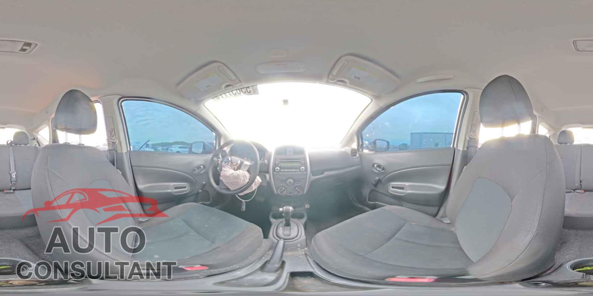 NISSAN VERSA 2017 - 3N1CE2CP3HL357547