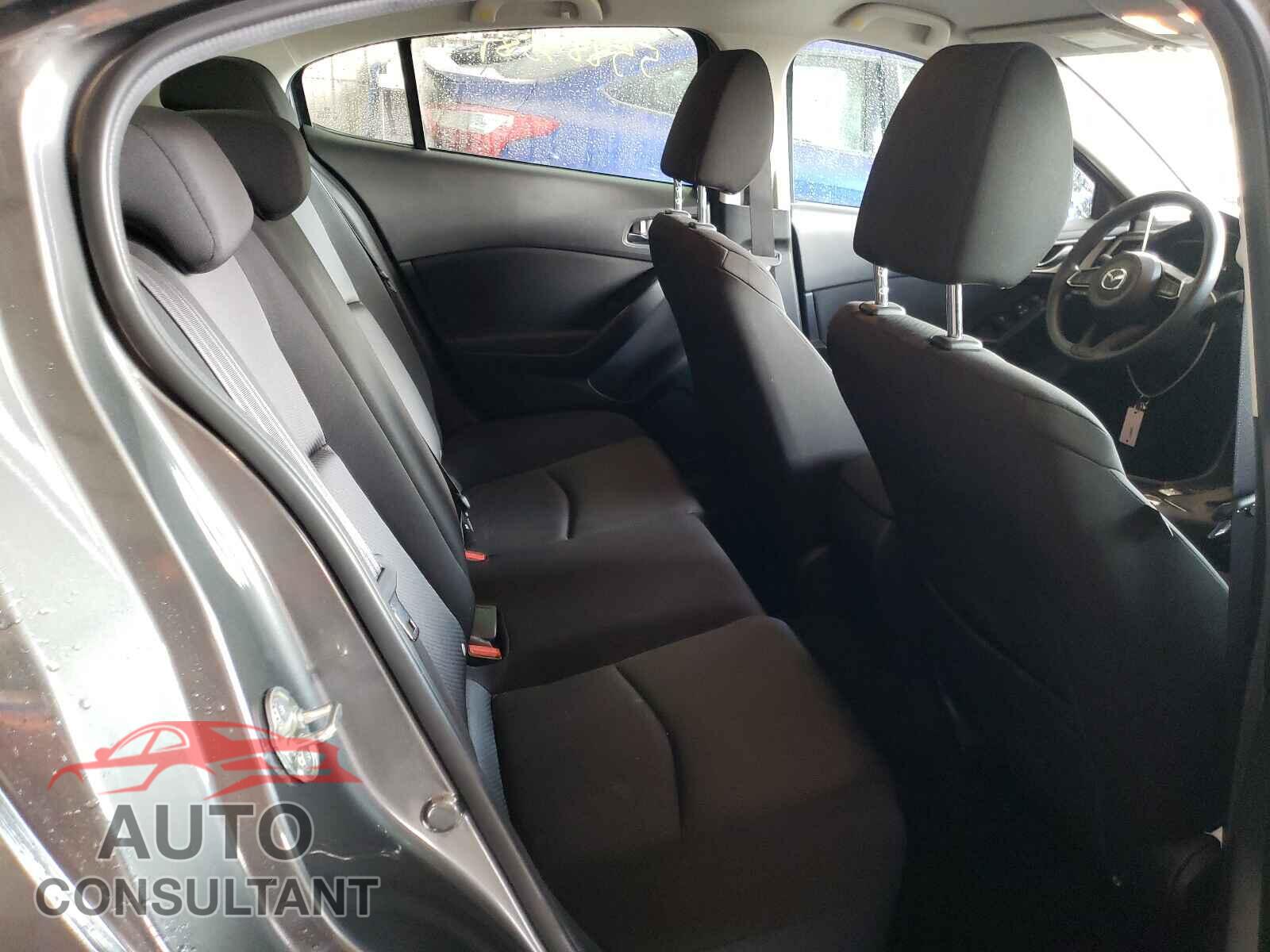 MAZDA 3 2017 - 3MZBN1U76HM145489