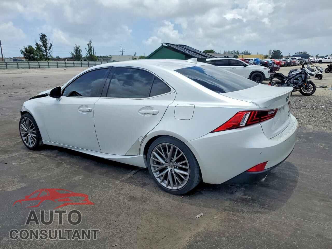 LEXUS IS 2016 - JTHBA1D21G5018980