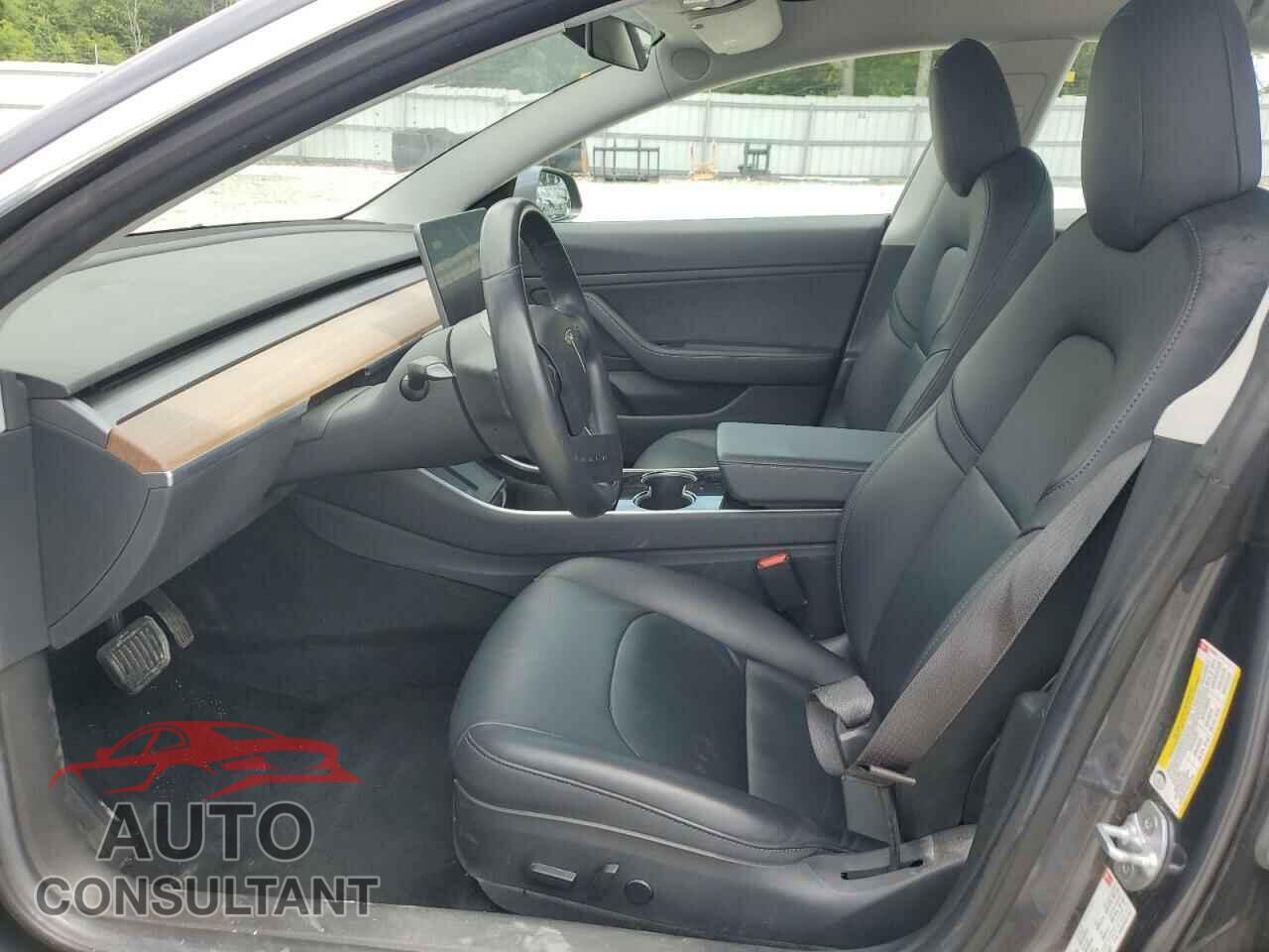 TESLA MODEL 3 2018 - 5YJ3E1EA2JF006827