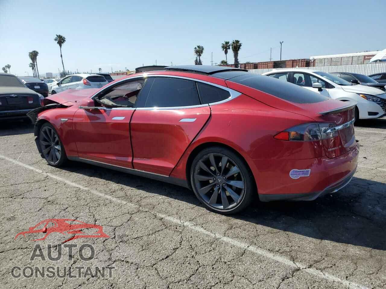 TESLA MODEL S 2015 - 5YJSA1E24FF102692