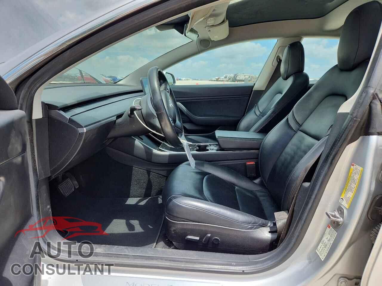 TESLA MODEL 3 2018 - 5YJ3E1EA4JF017862
