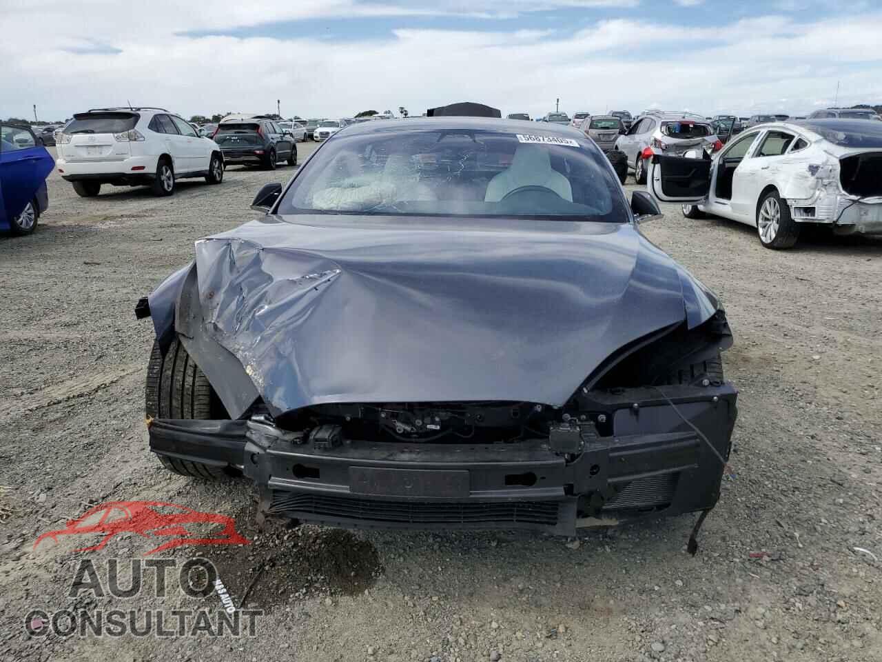 TESLA MODEL S 2017 - 5YJSA1E2XHF209491