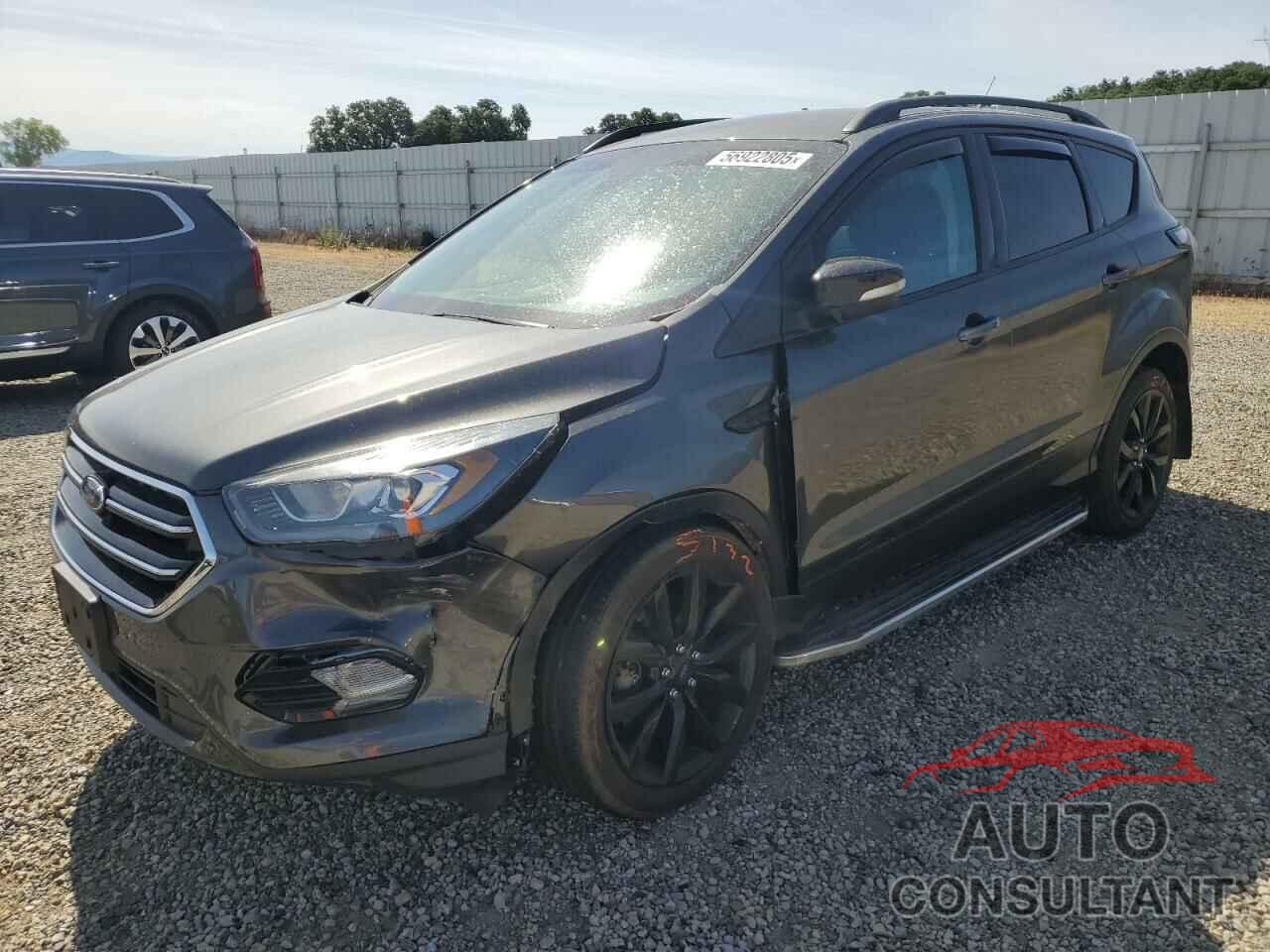 FORD ESCAPE 2017 - 1FMCU0J9XHUB81753
