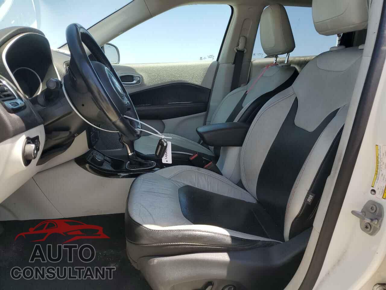 JEEP COMPASS 2020 - 3C4NJDCB6LT111487