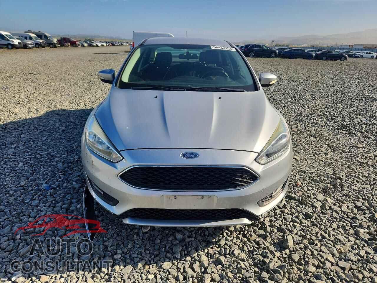 FORD FOCUS 2015 - 1FADP3F24FL232413