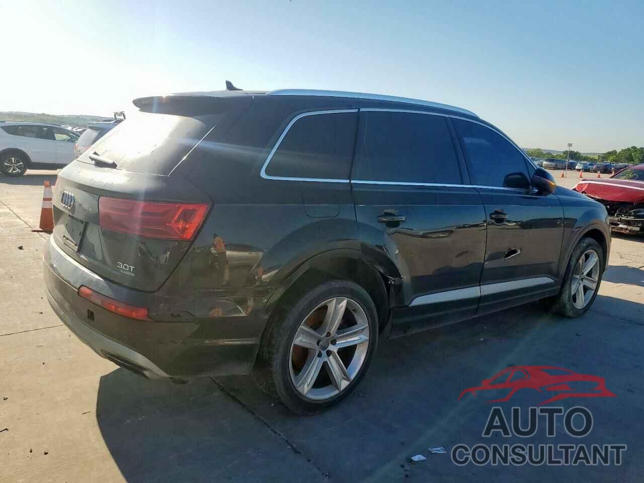 AUDI Q7 2018 - WA1LAAF72JD025328