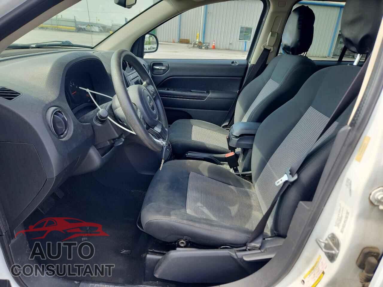 JEEP COMPASS 2012 - 1C4NJCBAXCD605487