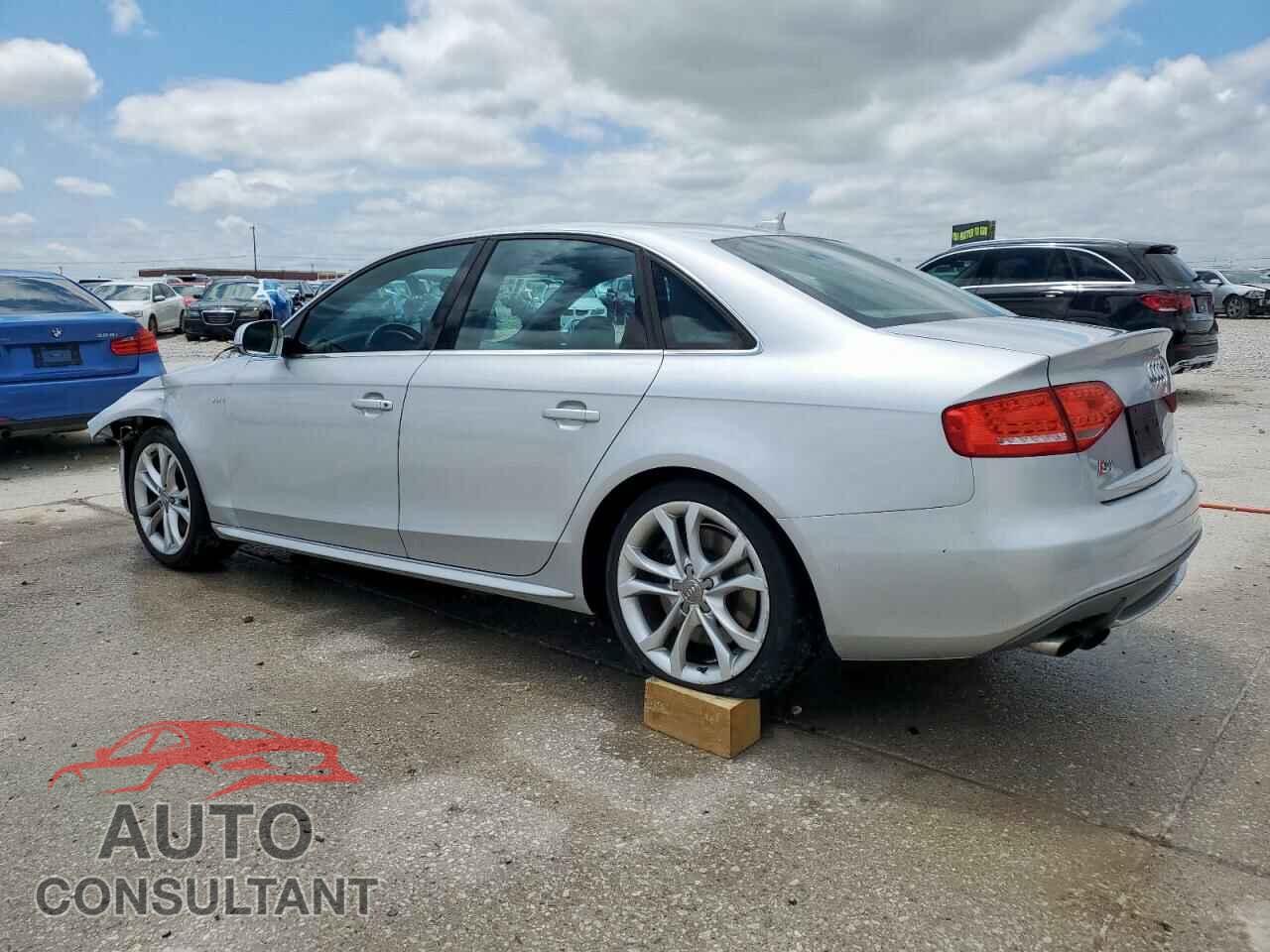 AUDI S4/RS4 2012 - WAUDGBFL3CA050865