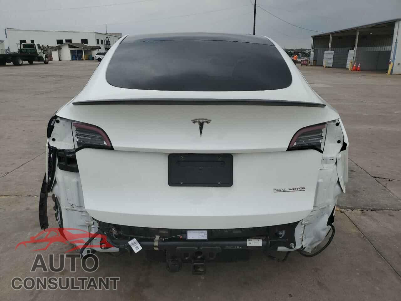 TESLA MODEL Y 2020 - 5YJYGDEF6LF014087