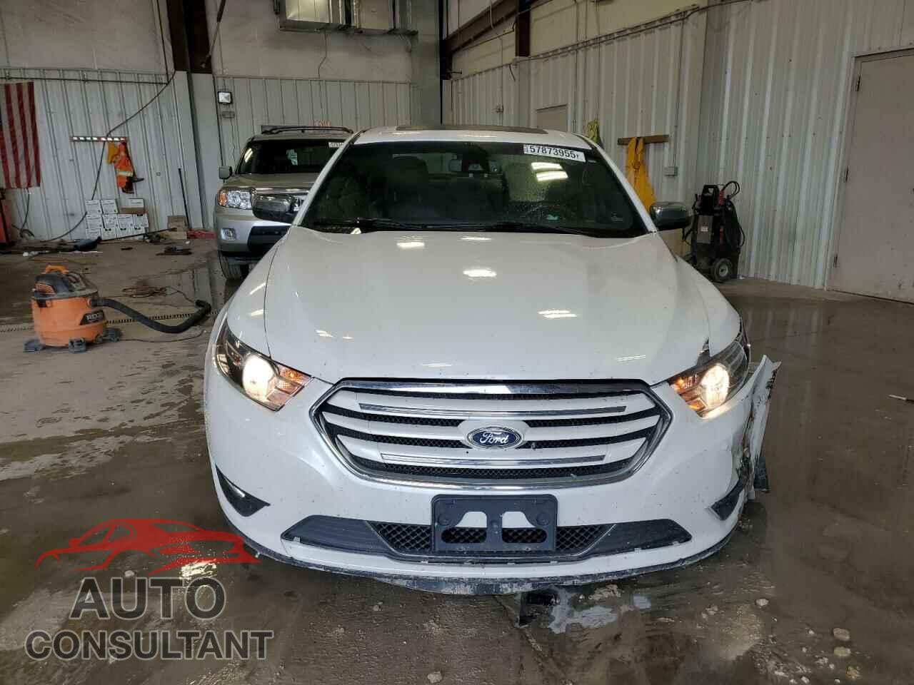 FORD TAURUS 2017 - 1FAHP2J85HG121887